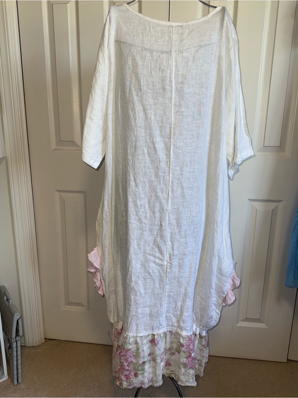Italian 100% linen Lagenlook White Maxi dress pink floral ruffle pockets. Large - Picture 3 of 11